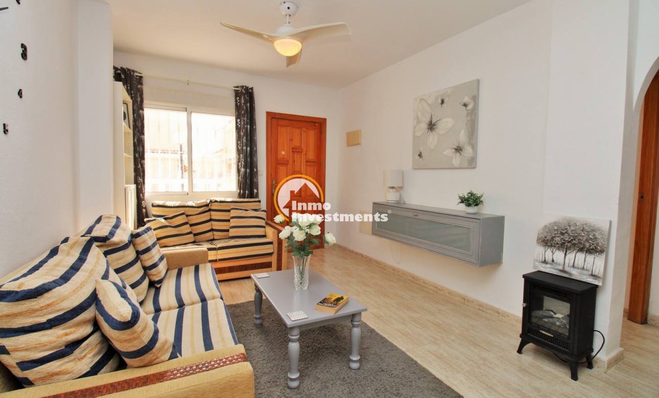 Resale - Apartment - Villamartin