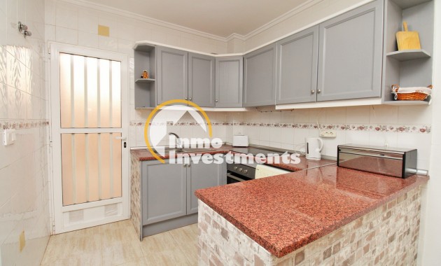 Resale - Apartment - Villamartin