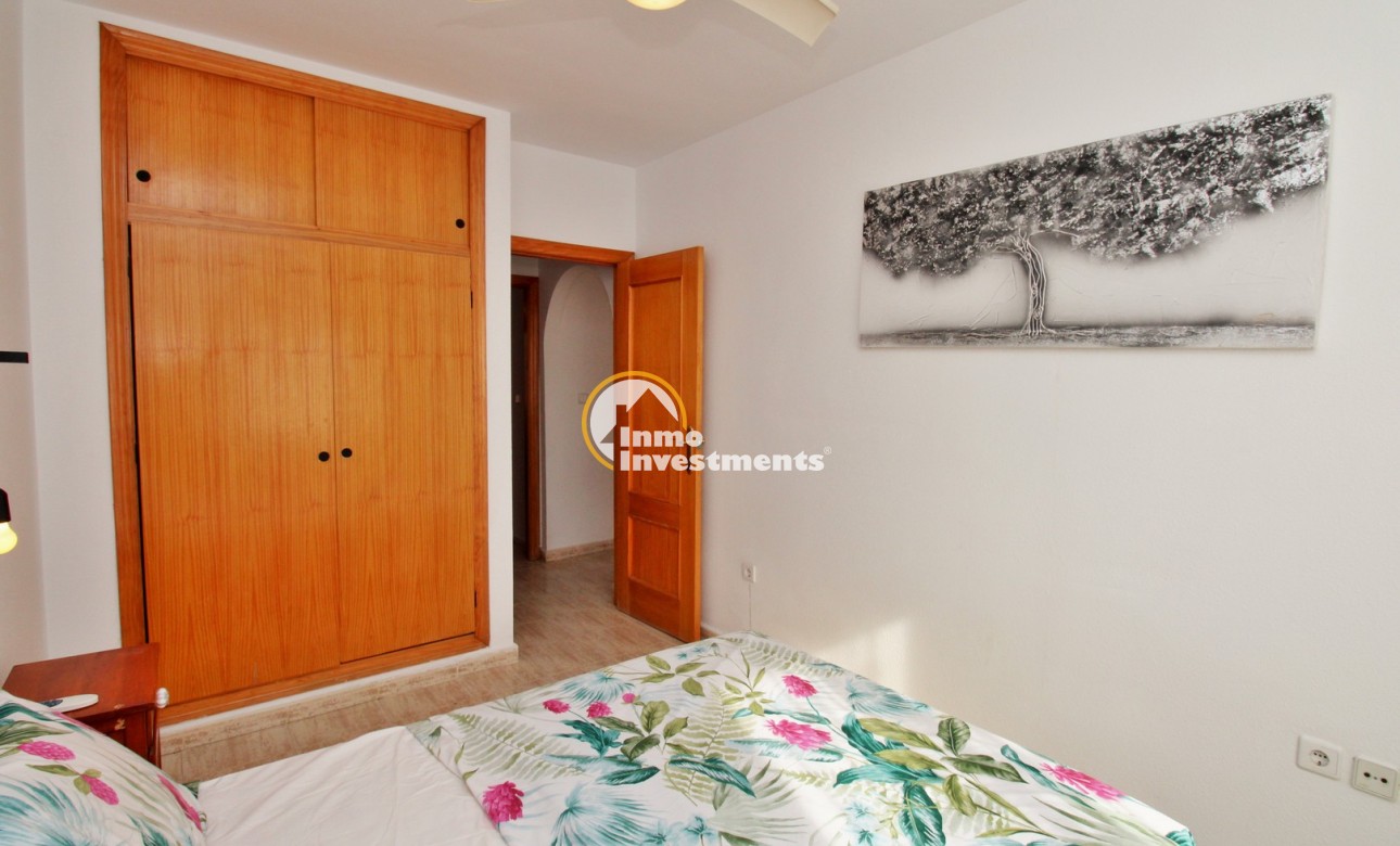 Resale - Apartment - Villamartin