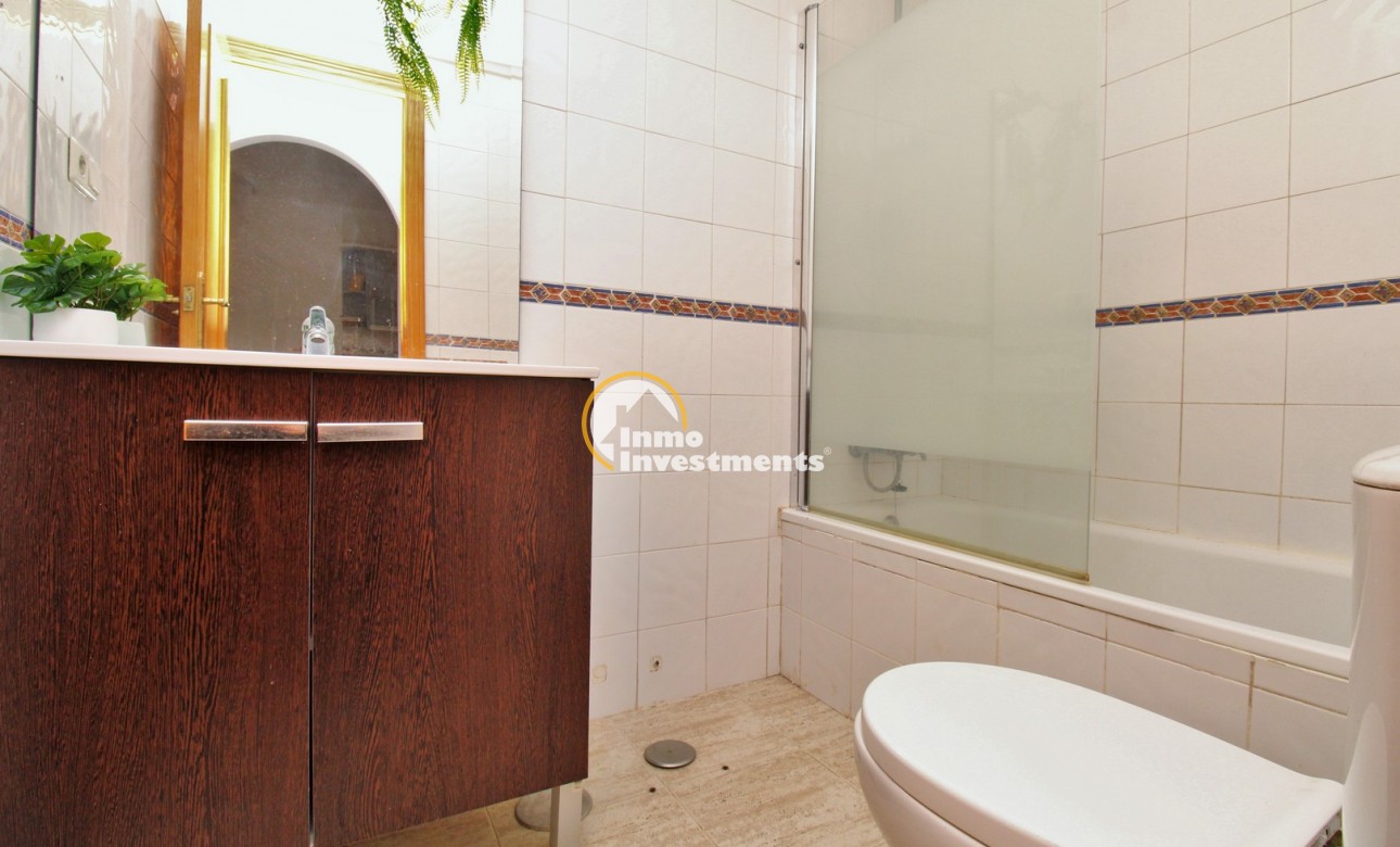 Resale - Apartment - Villamartin