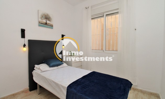 Resale - Apartment - Villamartin