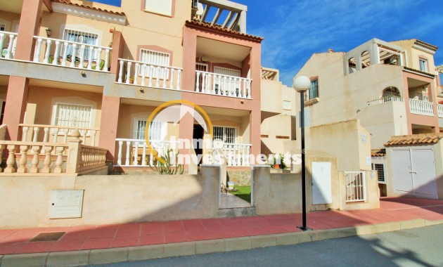 Resale - Apartment - Villamartin
