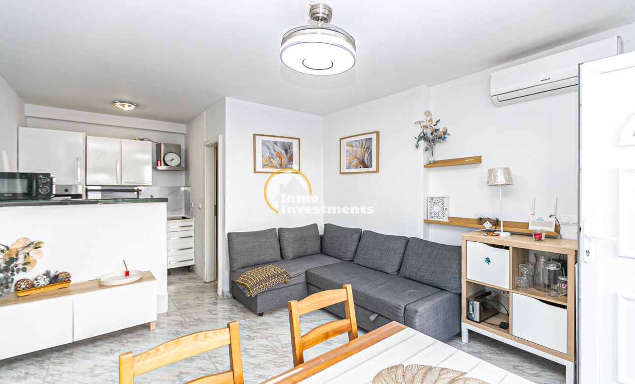 Resale - Bungalow - Torrevieja