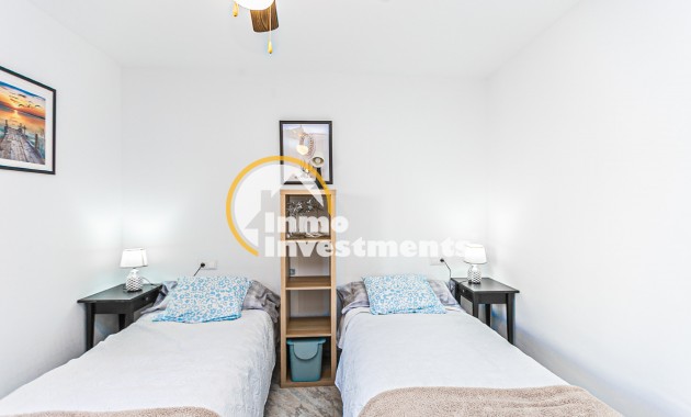 Resale - Bungalow - Torrevieja