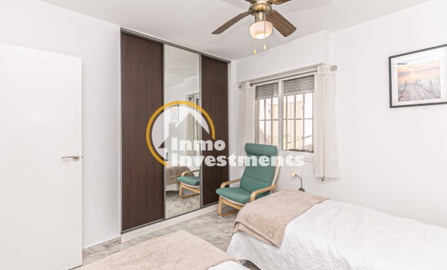 Resale - Bungalow - Torrevieja