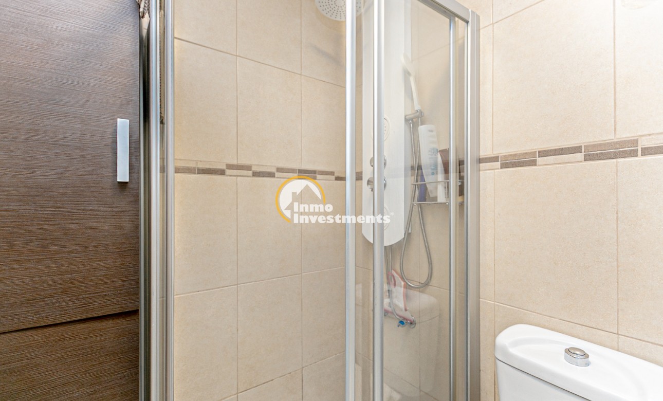 Resale - Bungalow - Torrevieja