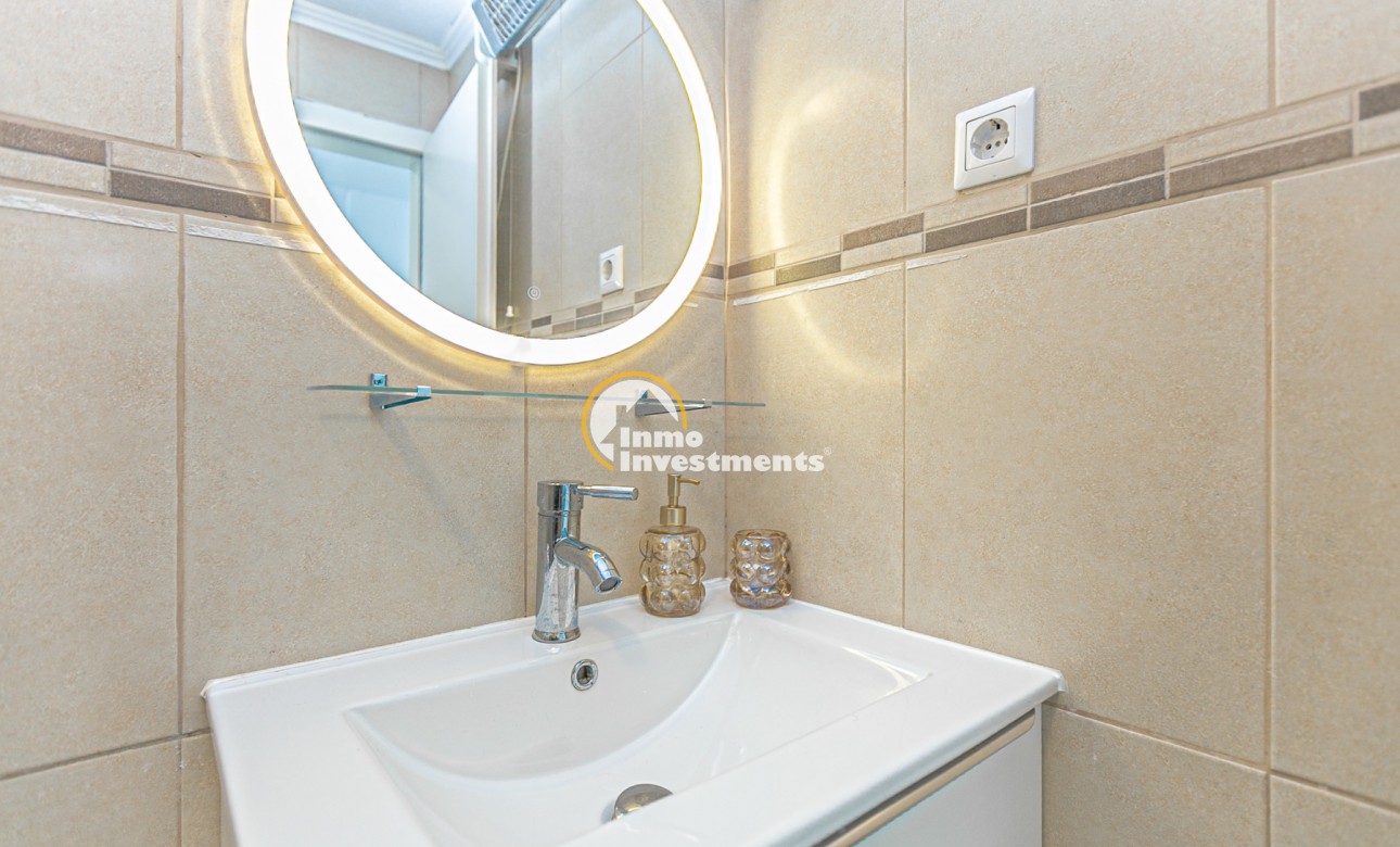 Resale - Bungalow - Torrevieja