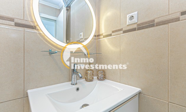 Resale - Bungalow - Torrevieja