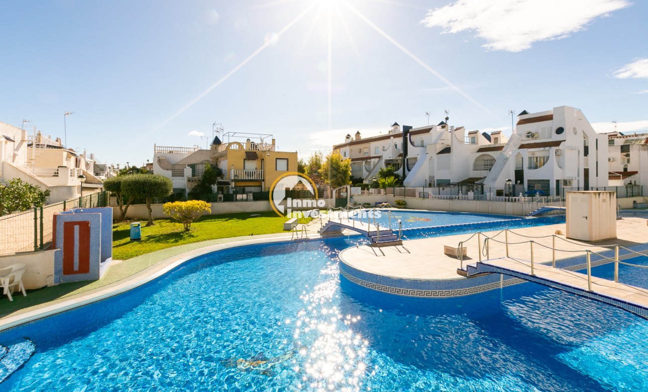 Resale - Bungalow - Torrevieja