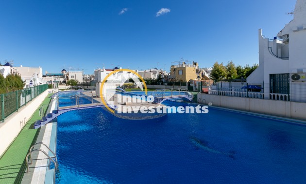 Resale - Bungalow - Torrevieja
