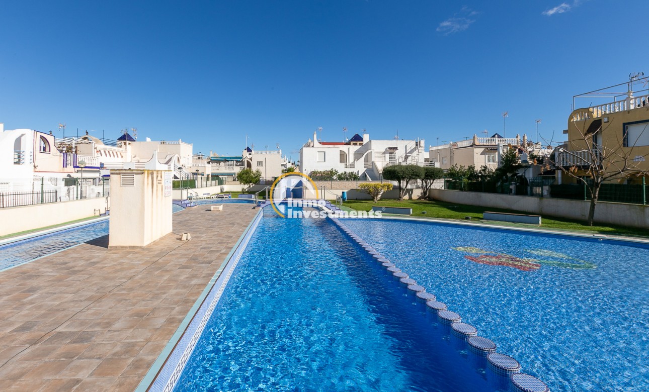 Resale - Bungalow - Torrevieja