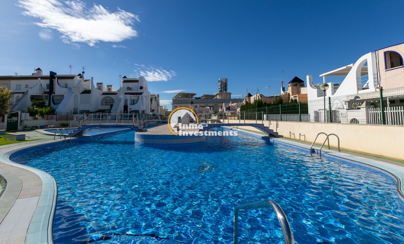 Resale - Bungalow - Torrevieja