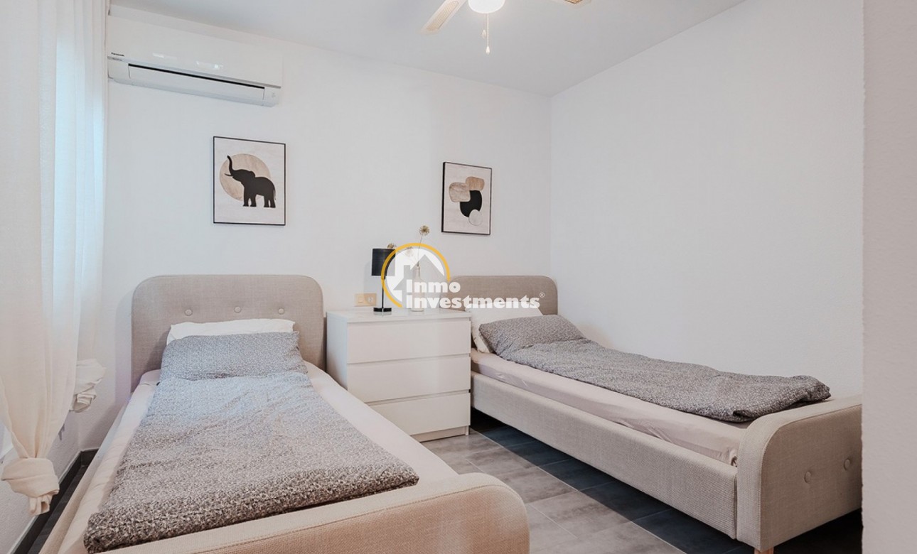 Gebrauchtimmobilien - Reihenhaus - Villamartin