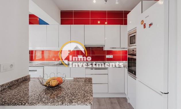 Gebrauchtimmobilien - Reihenhaus - Villamartin