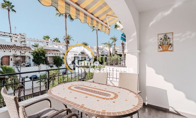 Gebrauchtimmobilien - Reihenhaus - Villamartin