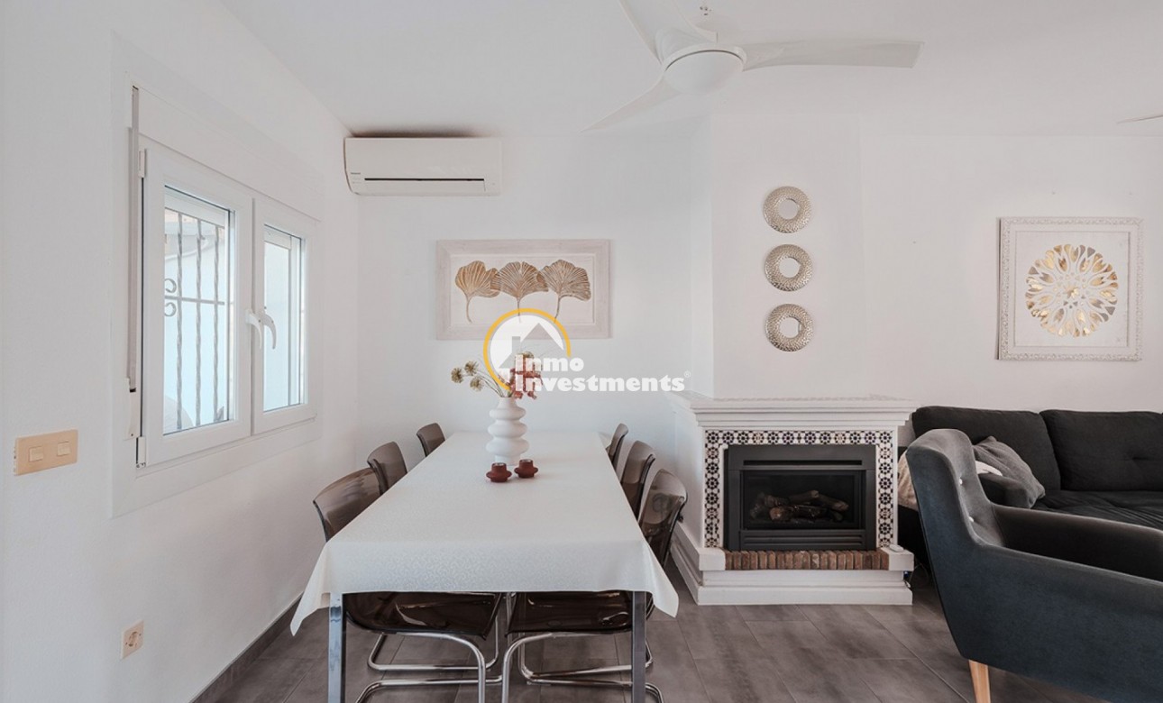 Gebrauchtimmobilien - Reihenhaus - Villamartin