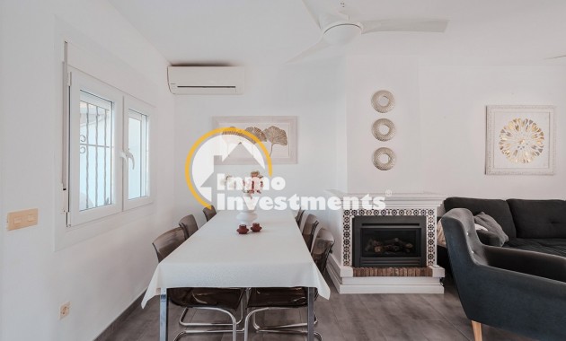 Gebrauchtimmobilien - Reihenhaus - Villamartin