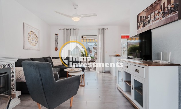 Gebrauchtimmobilien - Reihenhaus - Villamartin