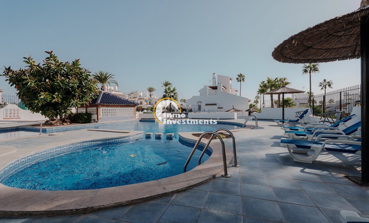 Gebrauchtimmobilien - Reihenhaus - Villamartin