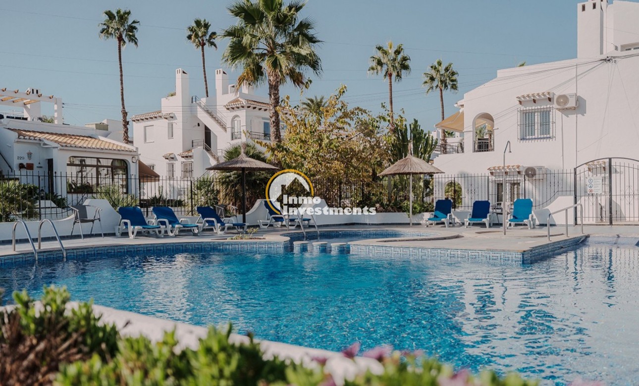 Gebrauchtimmobilien - Reihenhaus - Villamartin