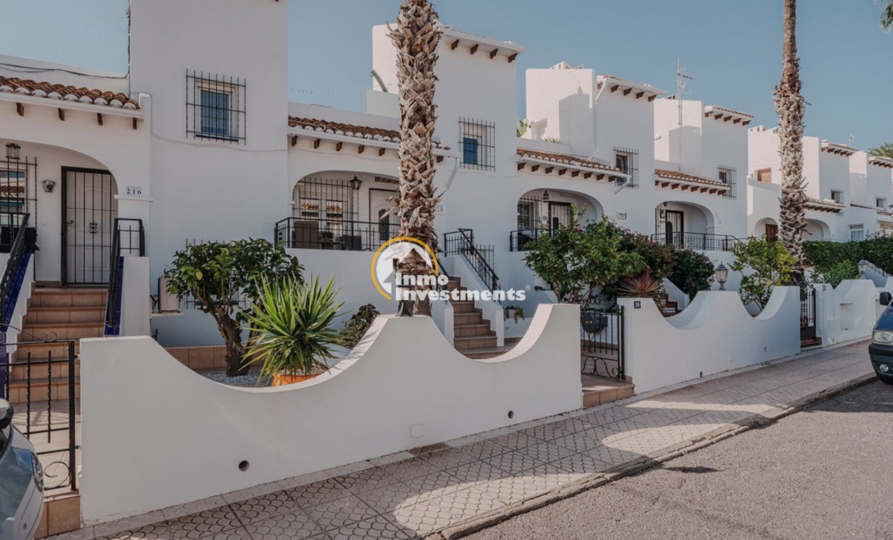 Gebrauchtimmobilien - Reihenhaus - Villamartin