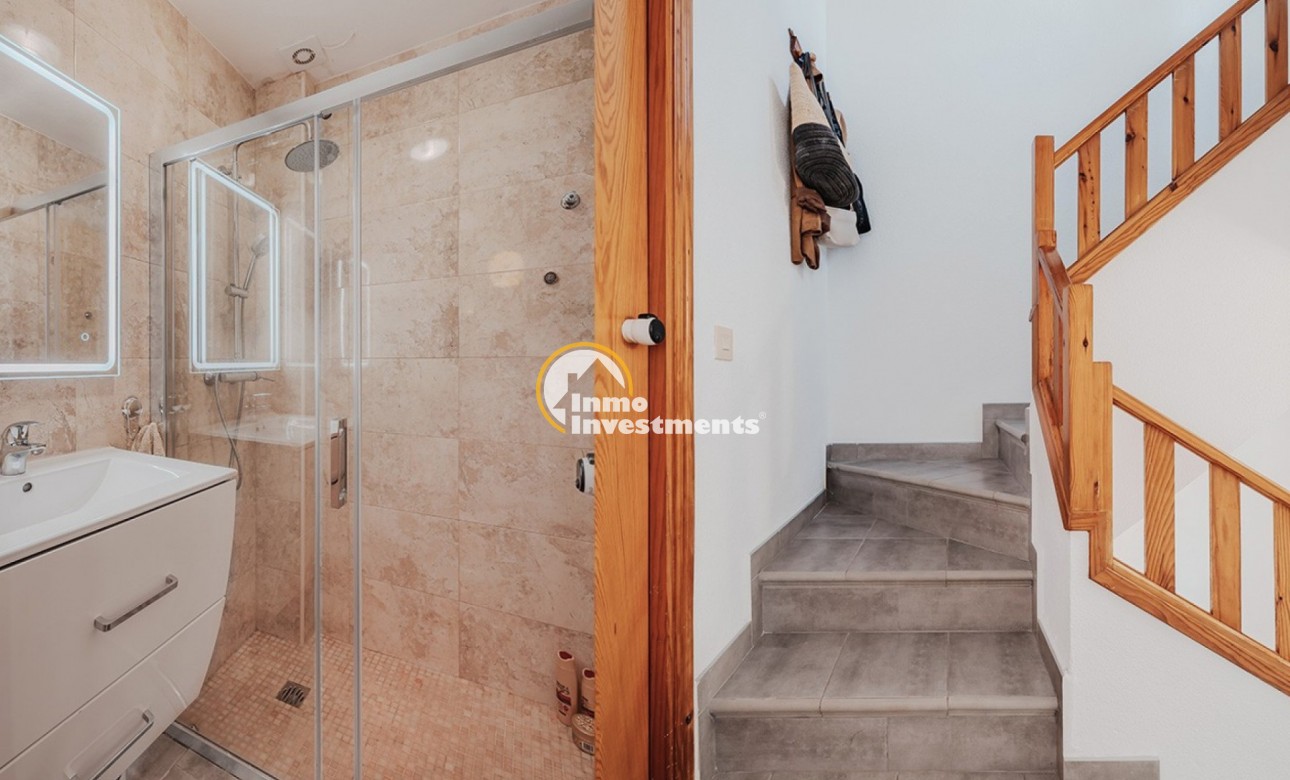 Gebrauchtimmobilien - Reihenhaus - Villamartin