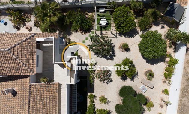 Resale - Villa - Torrevieja - La Siesta