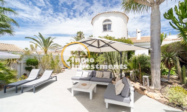 Resale - Villa - Torrevieja - La Siesta