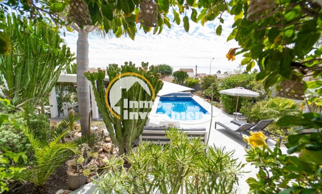 Resale - Villa - Torrevieja - La Siesta