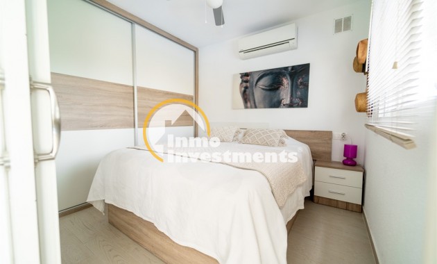 Resale - Villa - Torrevieja - La Siesta