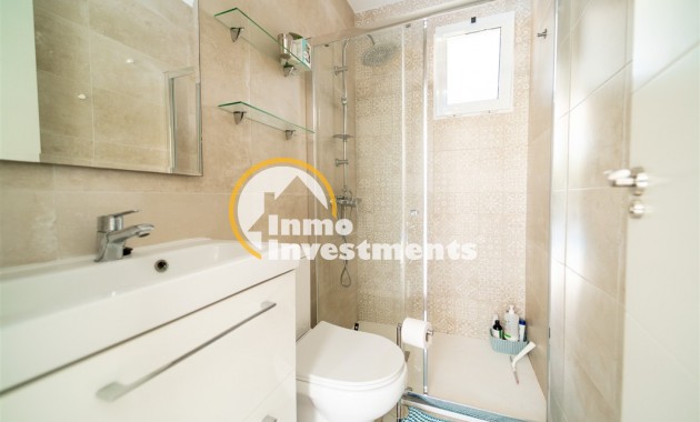 Resale - Villa - Torrevieja - La Siesta