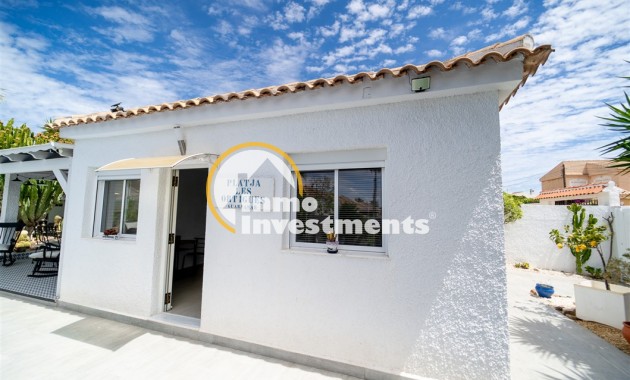 Resale - Villa - Torrevieja - La Siesta