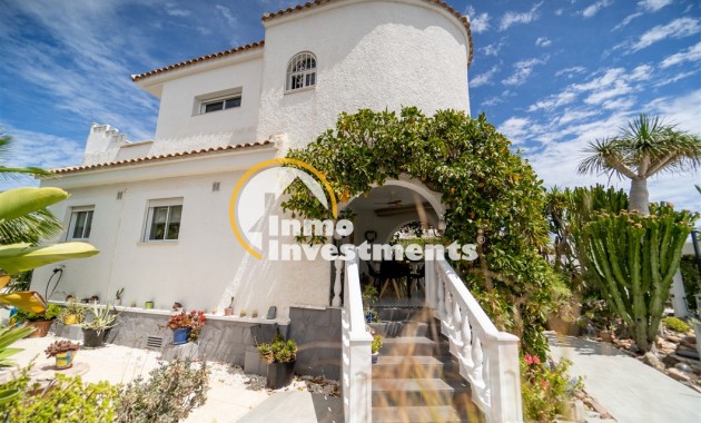 Resale - Villa - Torrevieja - La Siesta