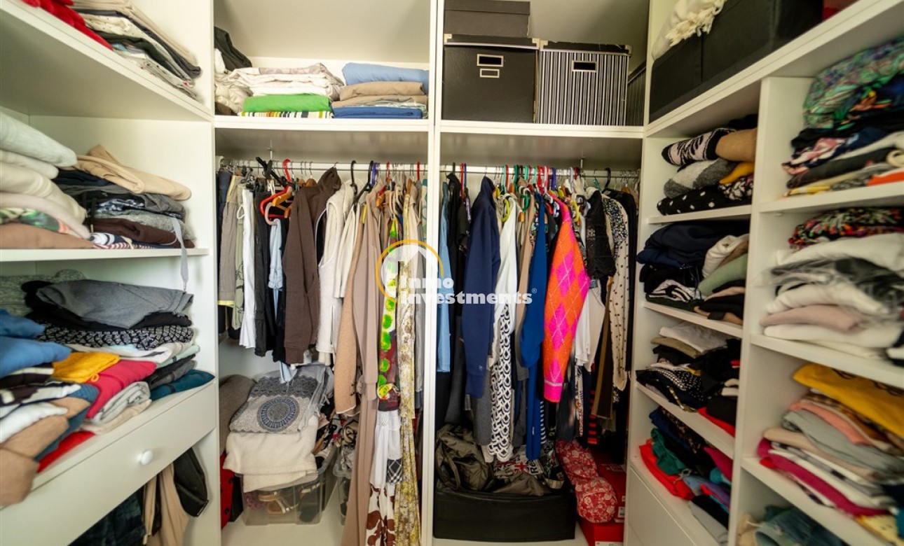 Resale - Villa - Torrevieja - La Siesta