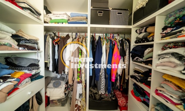 Resale - Villa - Torrevieja - La Siesta