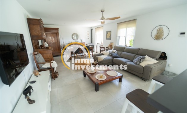 Resale - Villa - Torrevieja - La Siesta