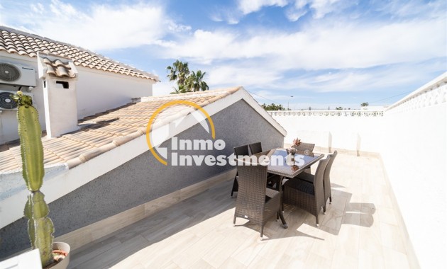 Resale - Villa - Torrevieja - La Siesta