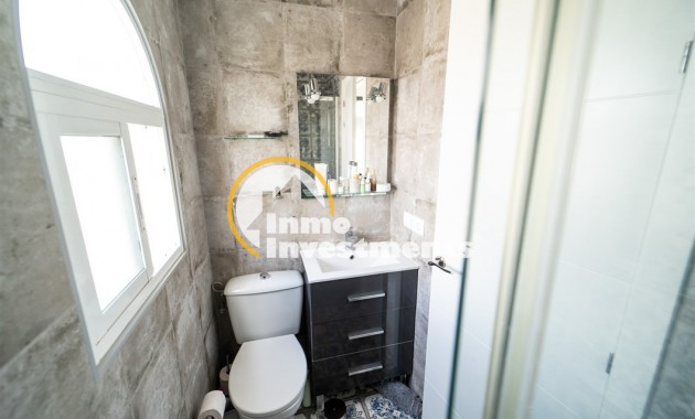 Resale - Villa - Torrevieja - La Siesta