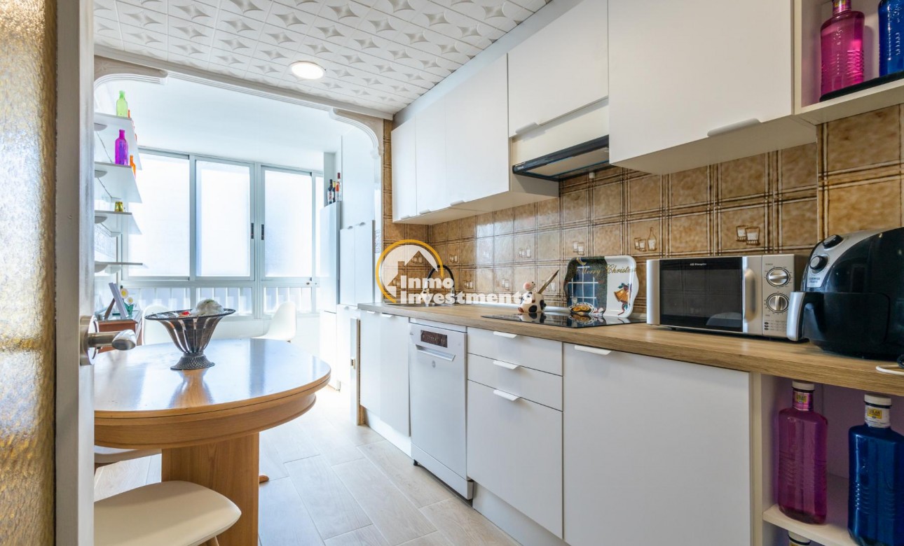 Resale - Apartment - Torrevieja - Playa del Acequion