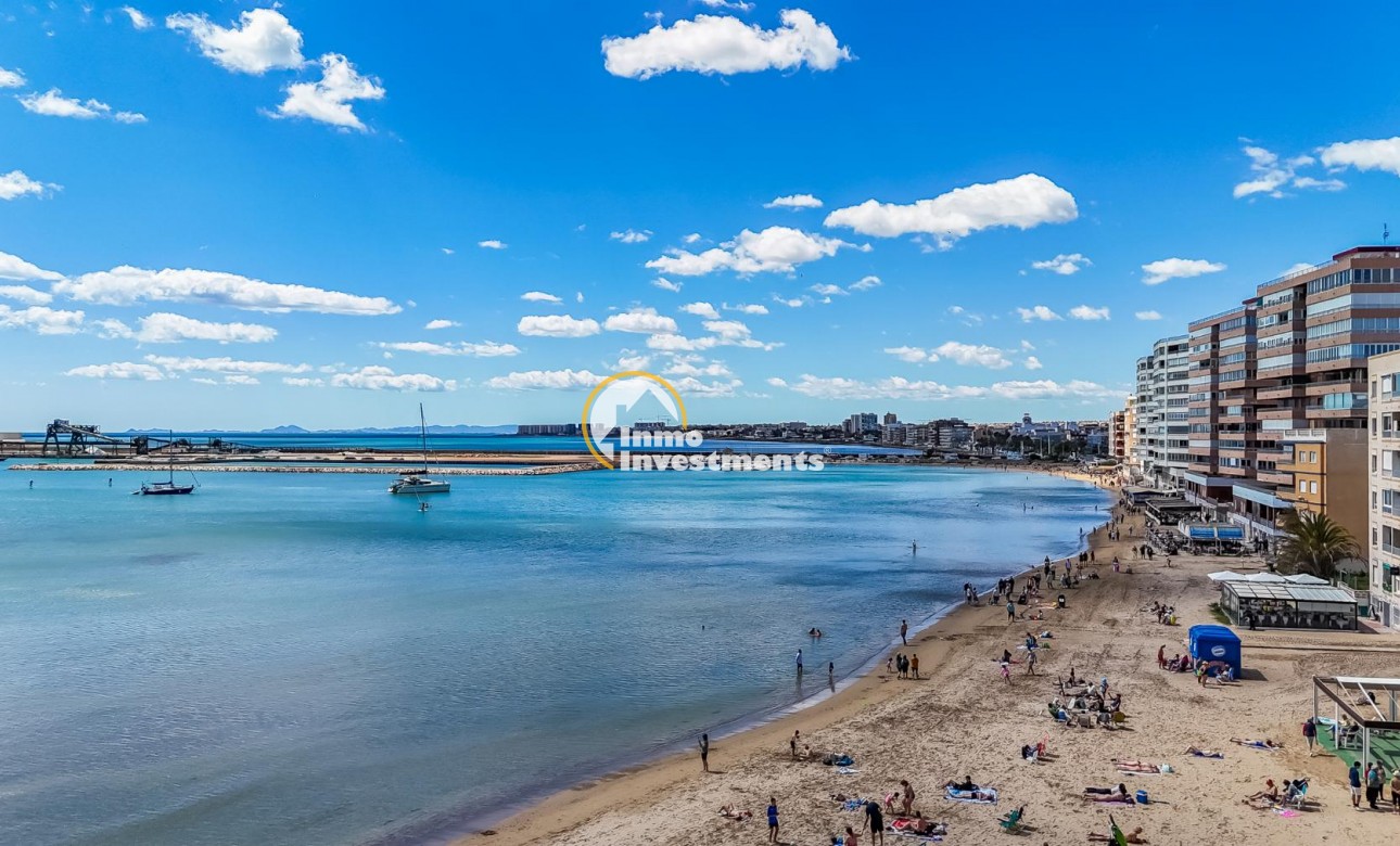 Resale - Apartment - Torrevieja - Playa del Acequion