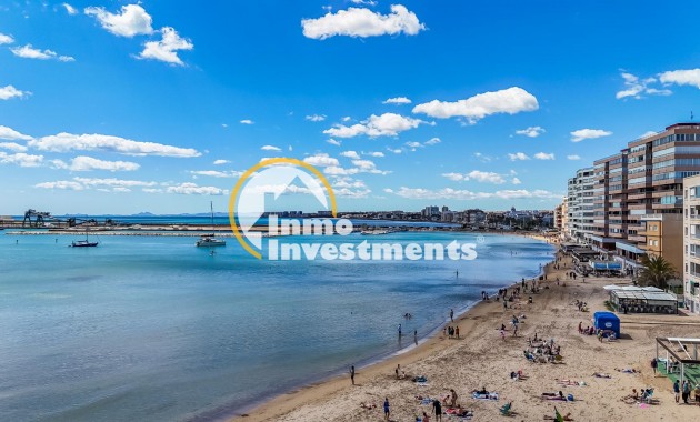 Resale - Apartment - Torrevieja - Playa del Acequion