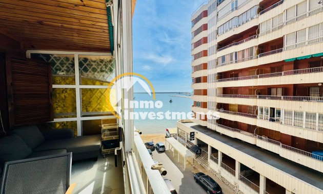 Resale - Apartment - Torrevieja - Playa del Acequion