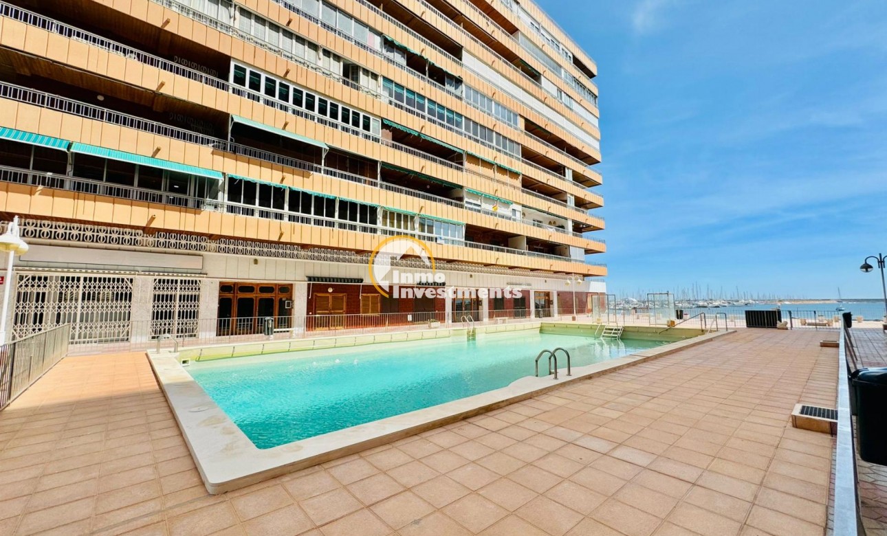 Resale - Apartment - Torrevieja - Playa del Acequion