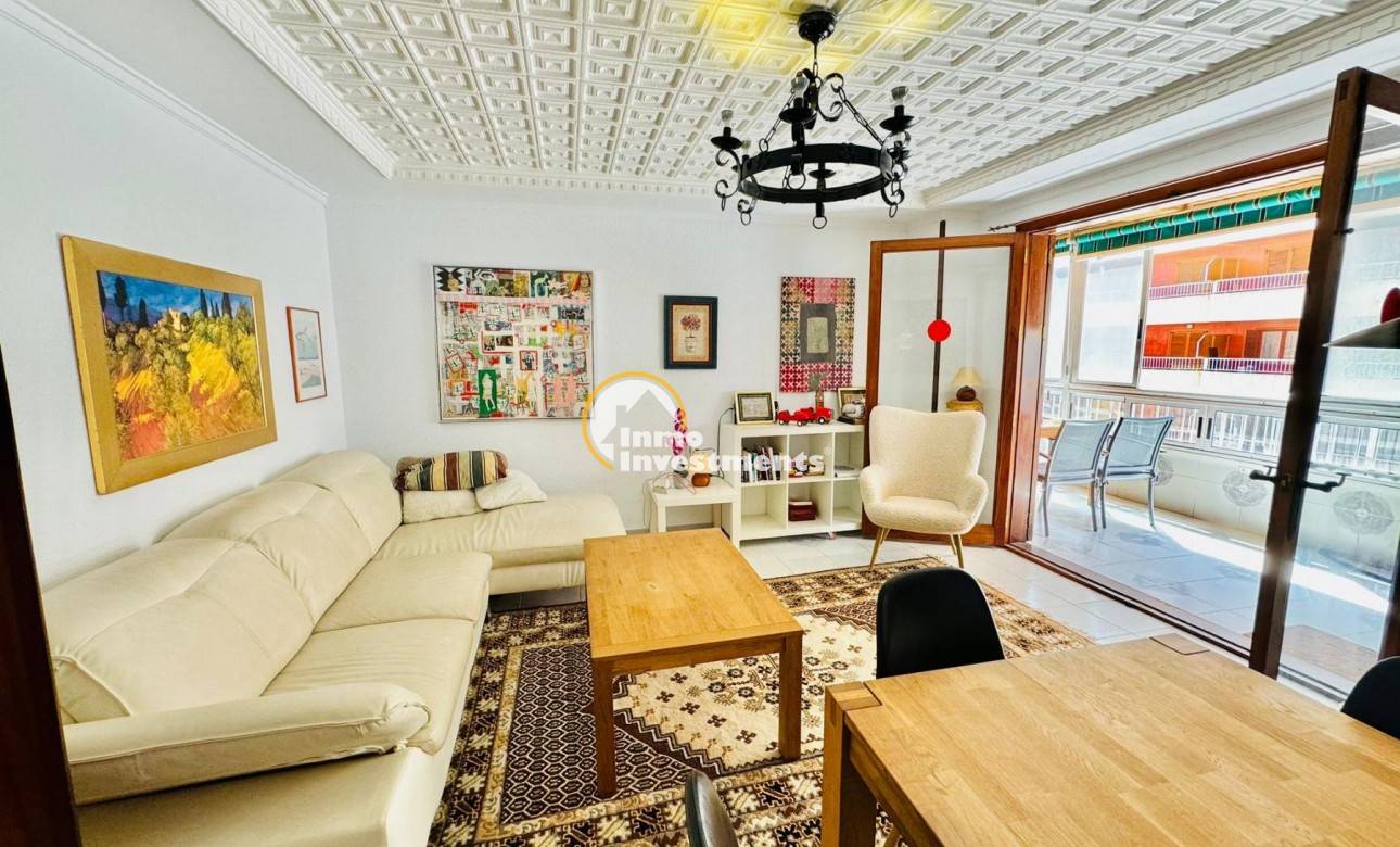 Resale - Apartment - Torrevieja - Playa del Acequion