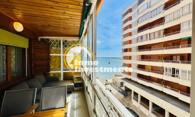 Resale - Apartment - Torrevieja - Playa del Acequion