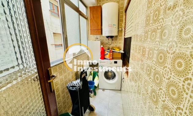 Resale - Apartment - Torrevieja - Playa del Acequion