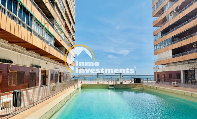 Resale - Apartment - Torrevieja - Playa del Acequion