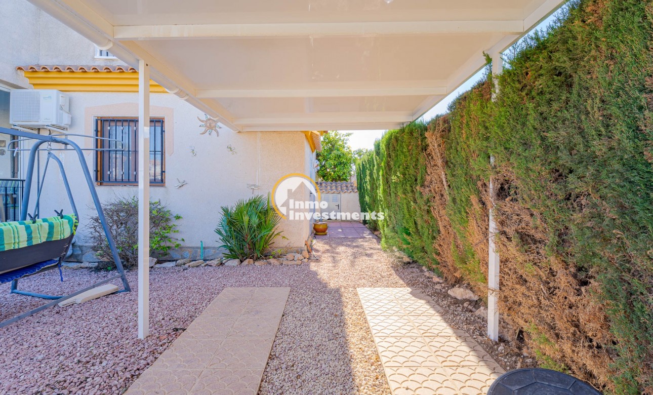 Resale - Quad House - Playa Flamenca - Iria