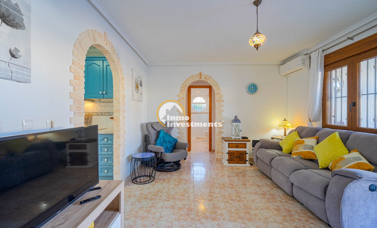 Resale - Quad House - Playa Flamenca - Iria