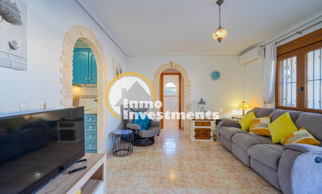 Resale - Quad House - Playa Flamenca - Iria